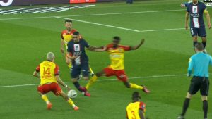 RC Lens midfielder Salis Abdul Samed apologize to PSG’s Achraf Hakimi after bad tackle 1 IMG 20230416 151524